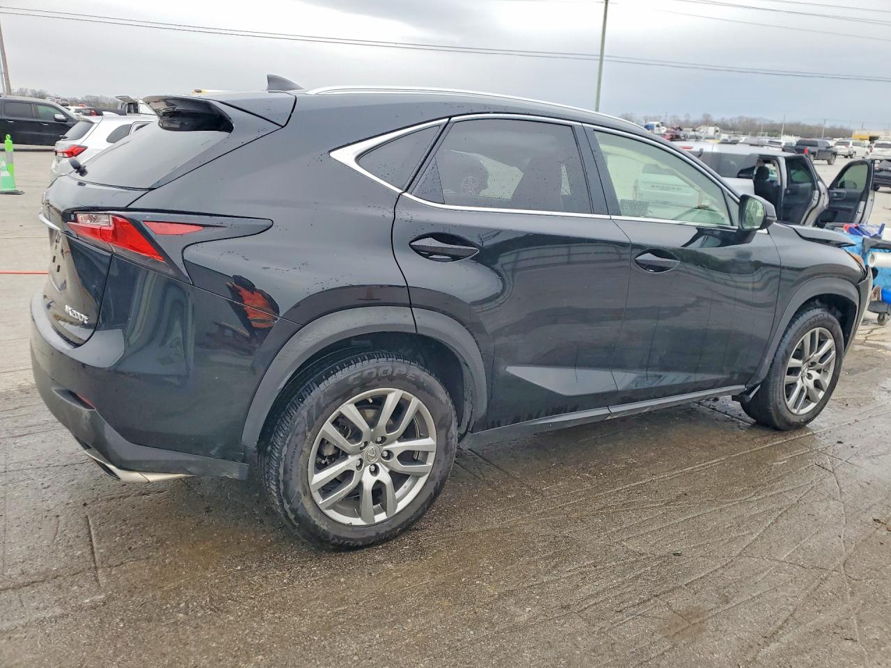 Lexus NX Base
