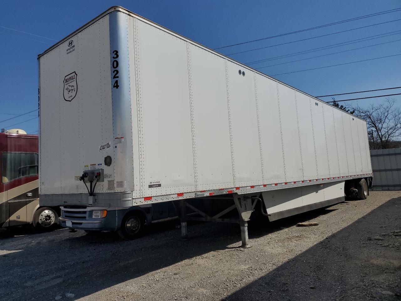 Salvage Hyundai Translead Image