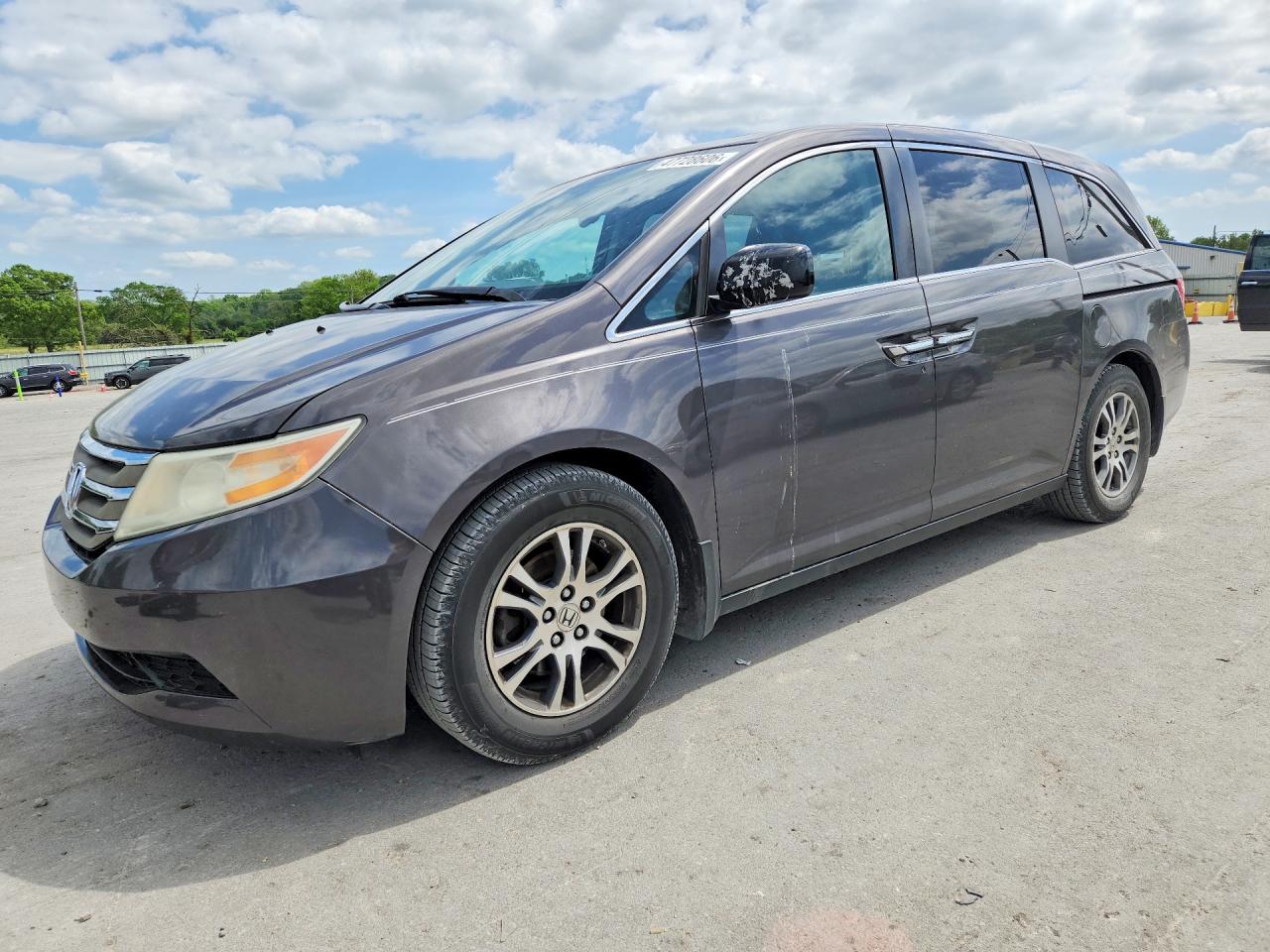 Salvage Honda Odyssey Image
