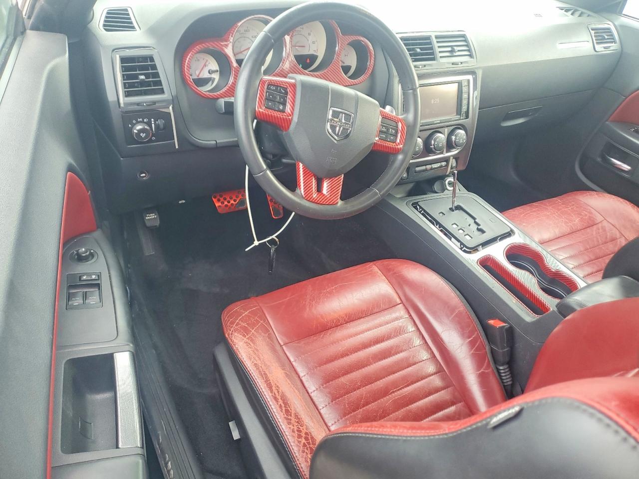 Dodge Challenger Sxt