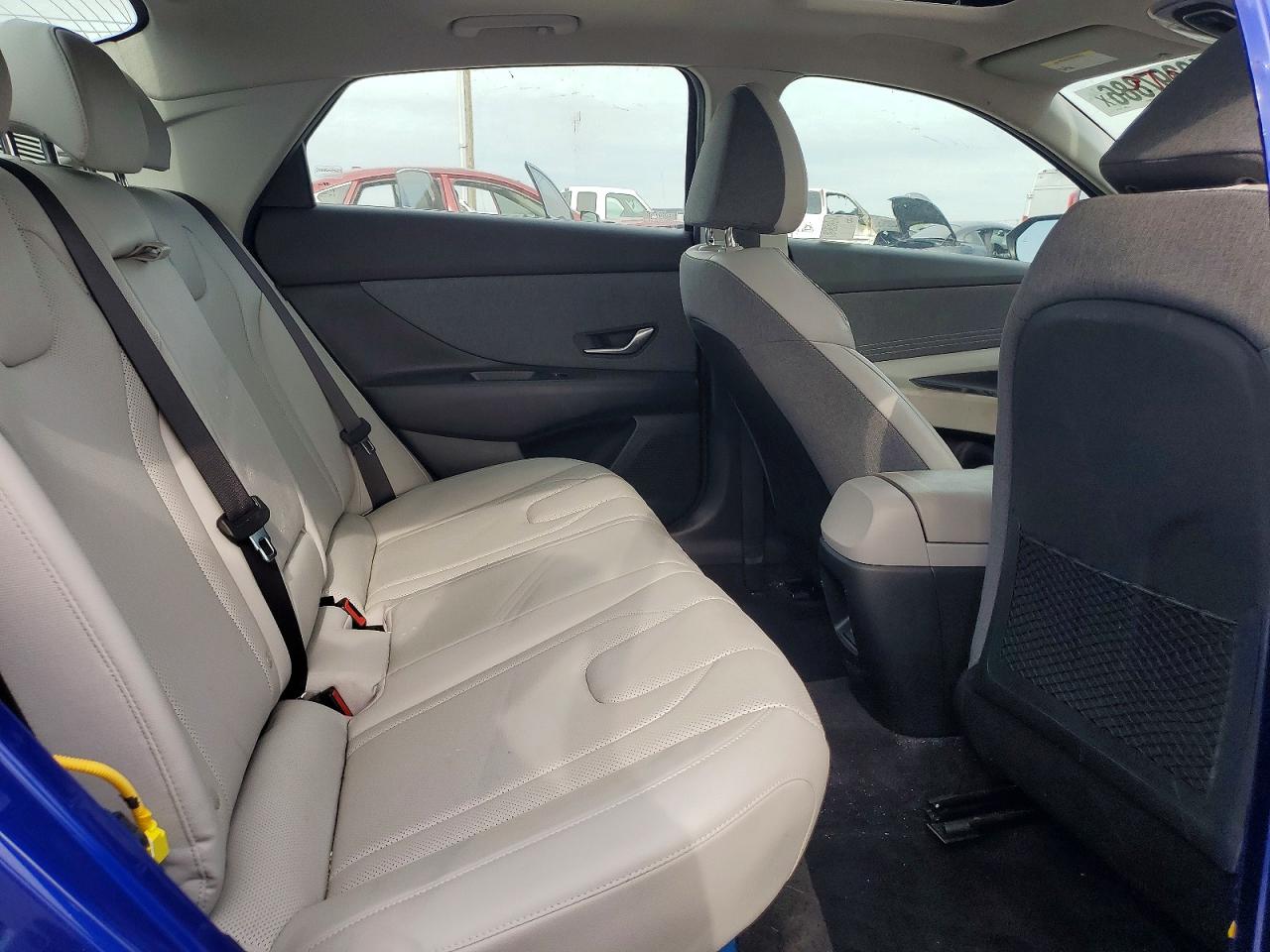 Hyundai ELANTRA Limited