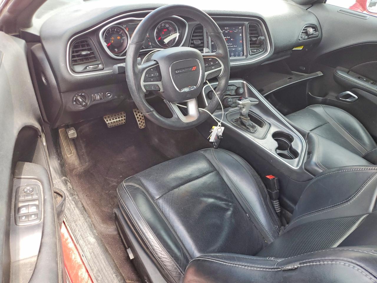 Dodge Challenger Sxt