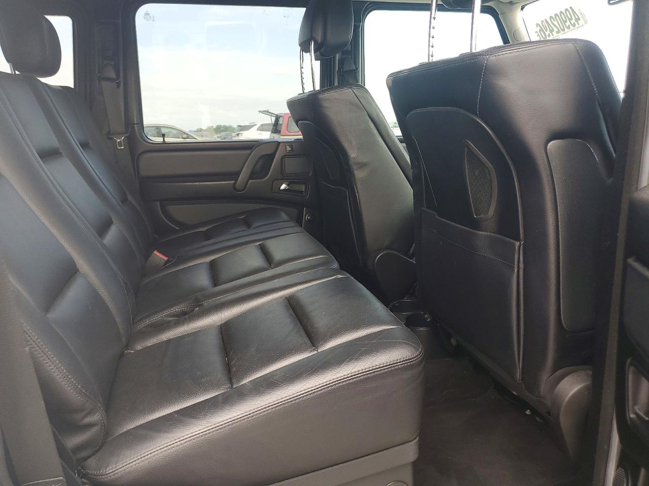 Mercedes-Benz G-Class 550