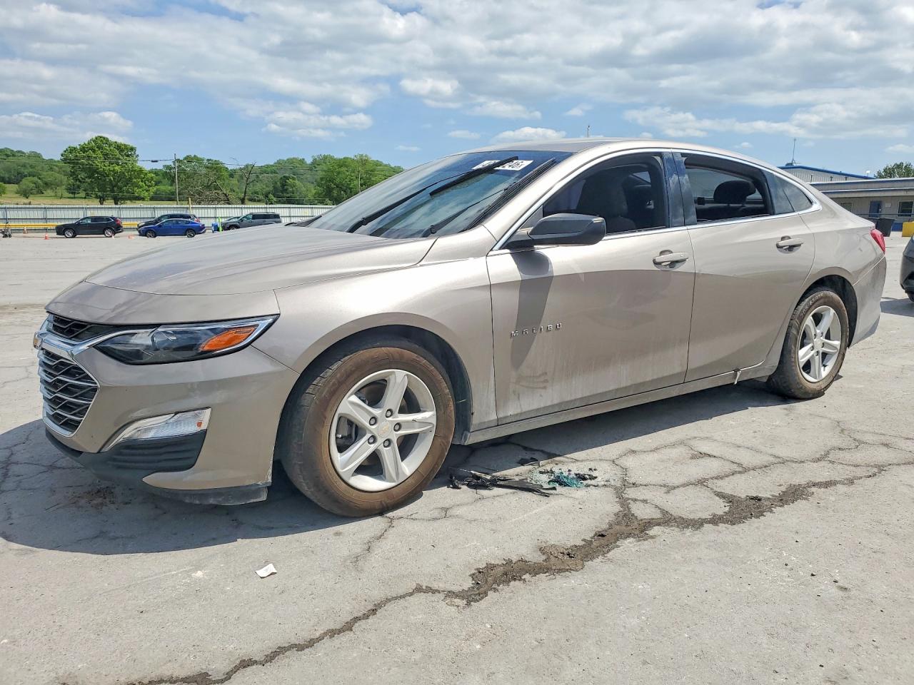 Salvage Chevrolet Malibu Image