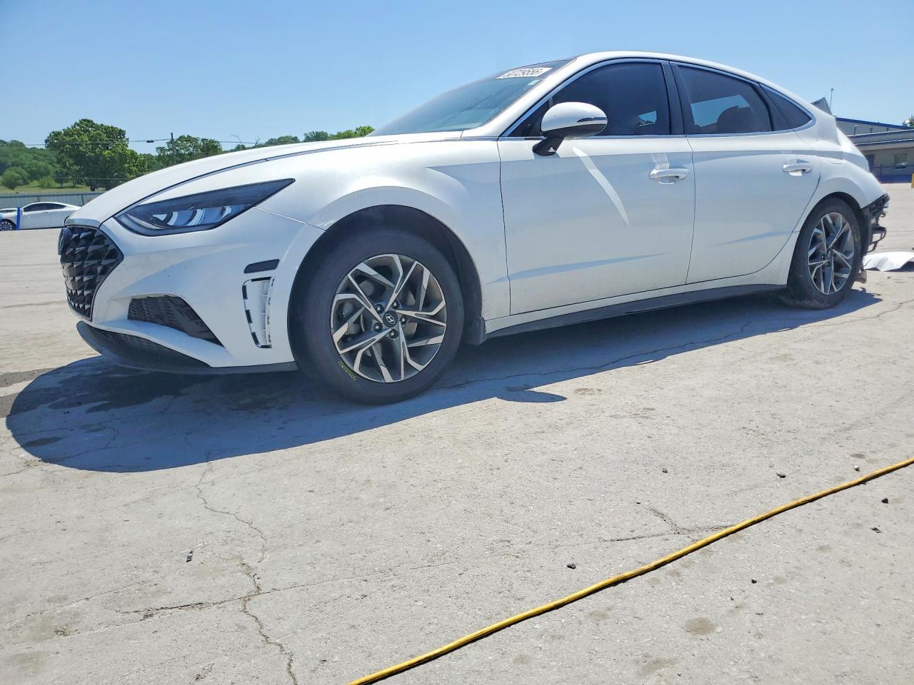 Salvage Hyundai SONATA Image