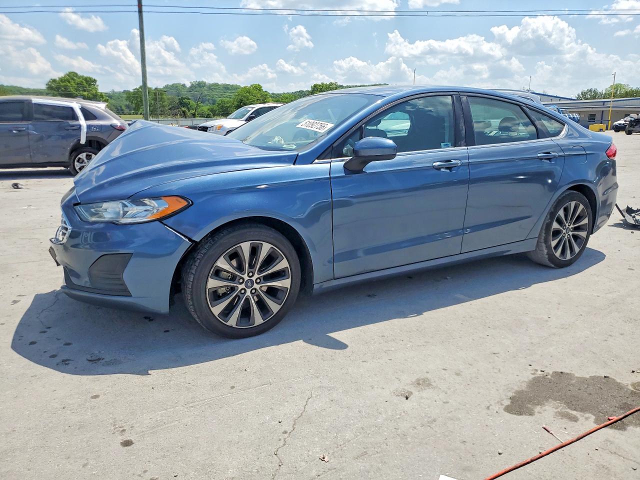 Salvage Ford Fusion Image