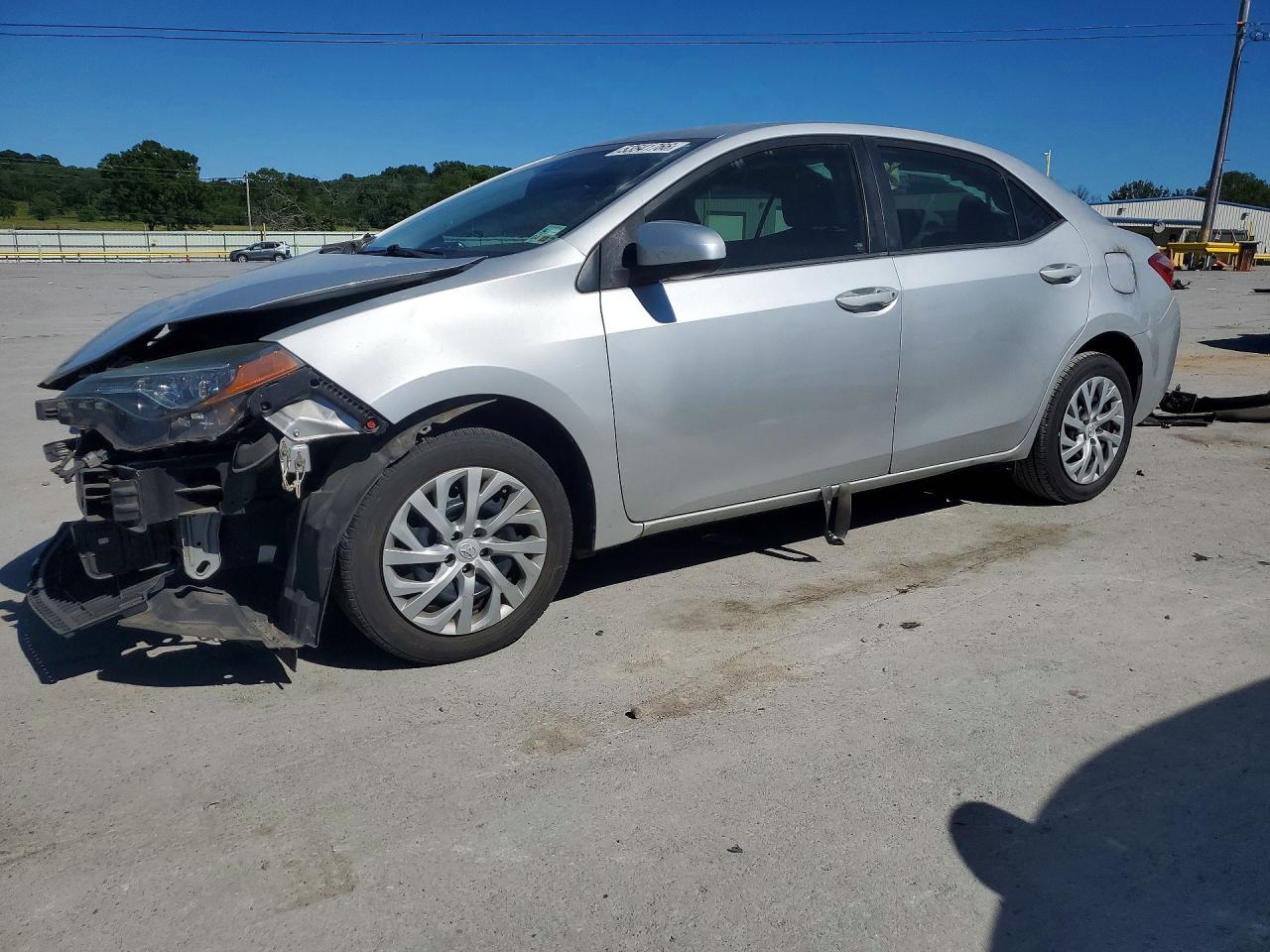 Salvage Toyota Corolla Image