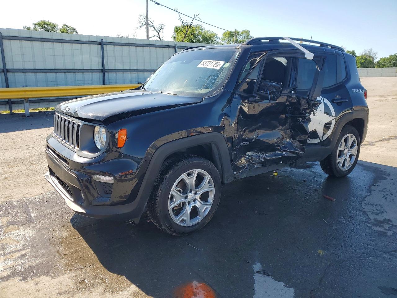 Salvage Jeep Renegade Image