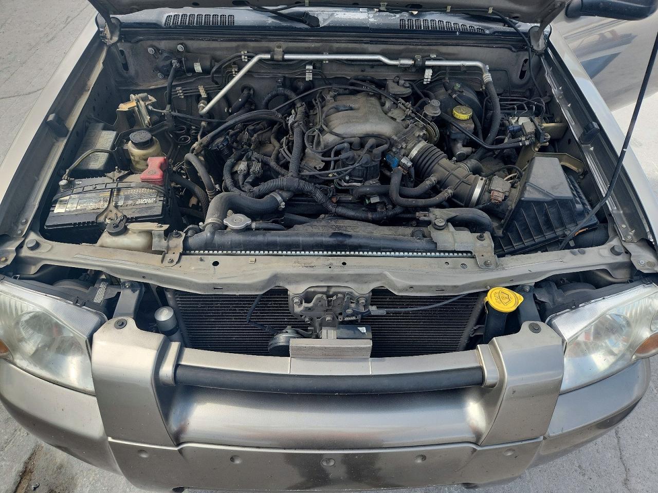 Nissan Frontier Crew Cab Xe V6