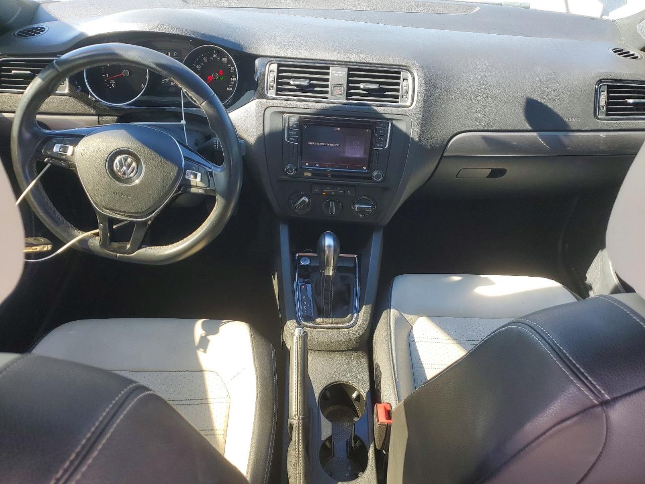 Volkswagen Jetta Sport