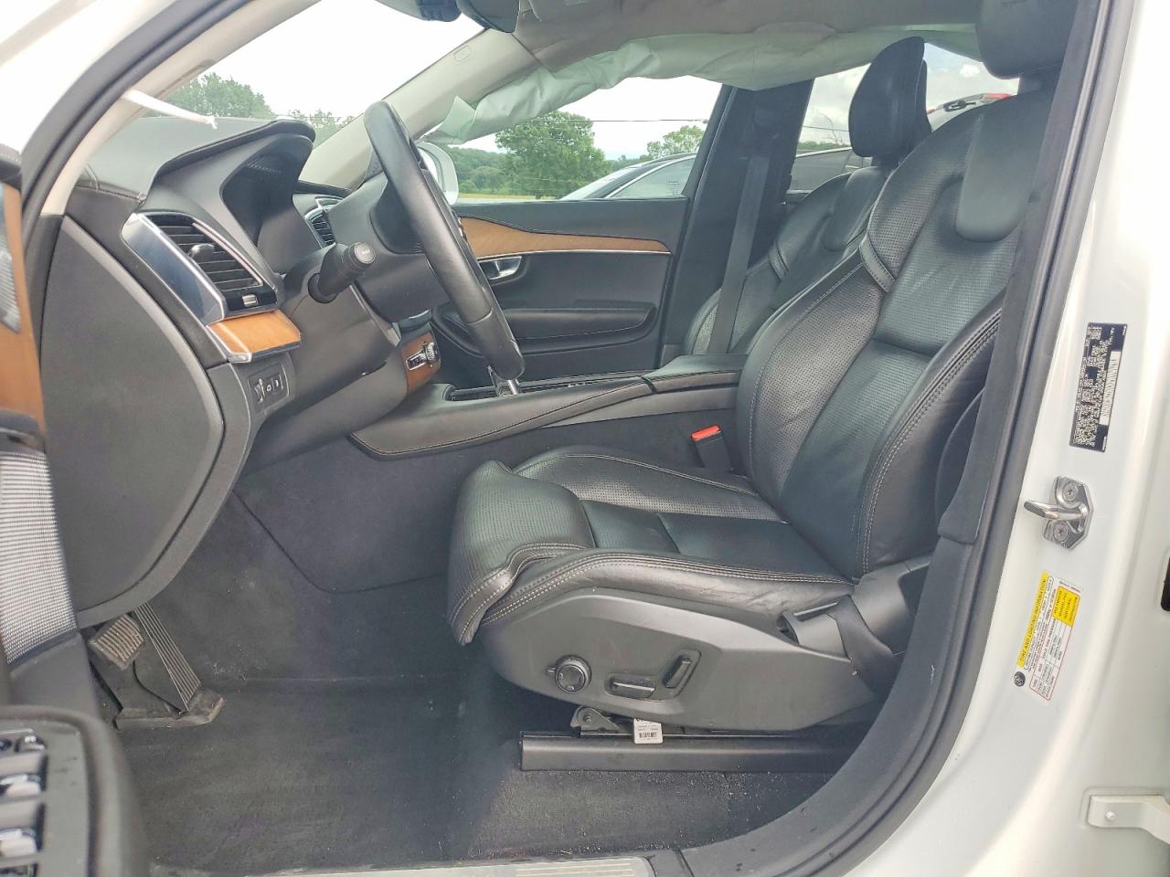 Volvo XC90 T8