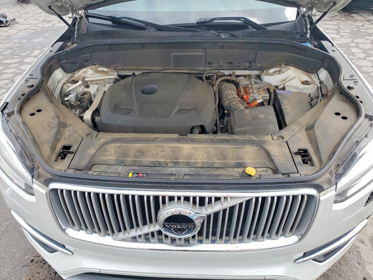 Volvo XC90 T8