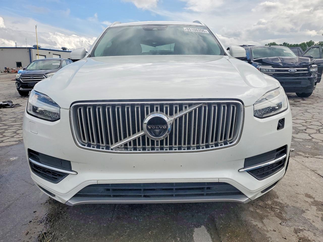 Volvo XC90 T8
