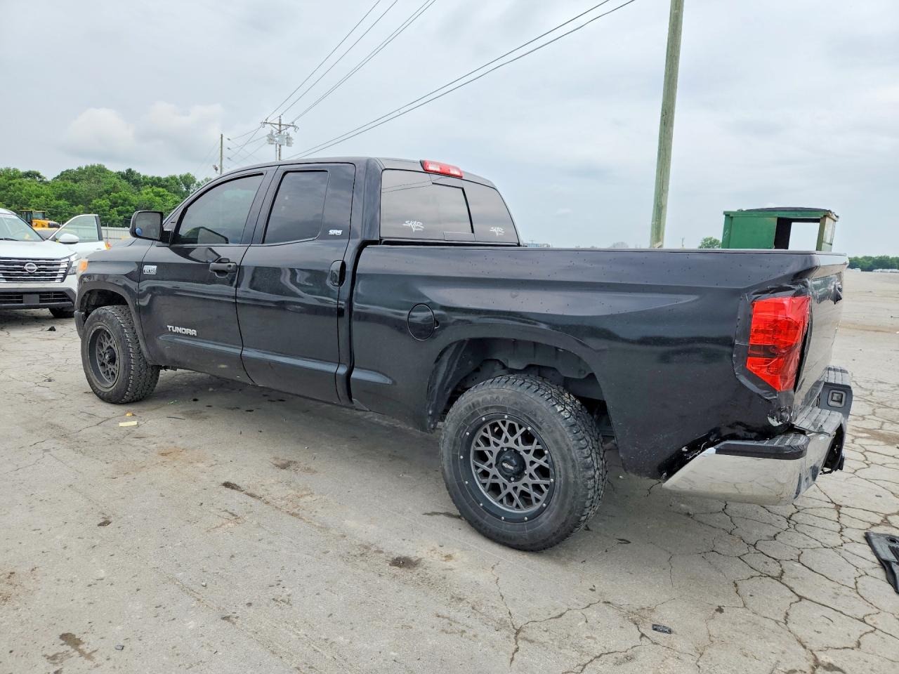 Toyota Tundra Sr5