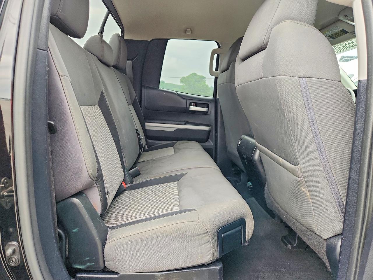 Toyota Tundra Sr5