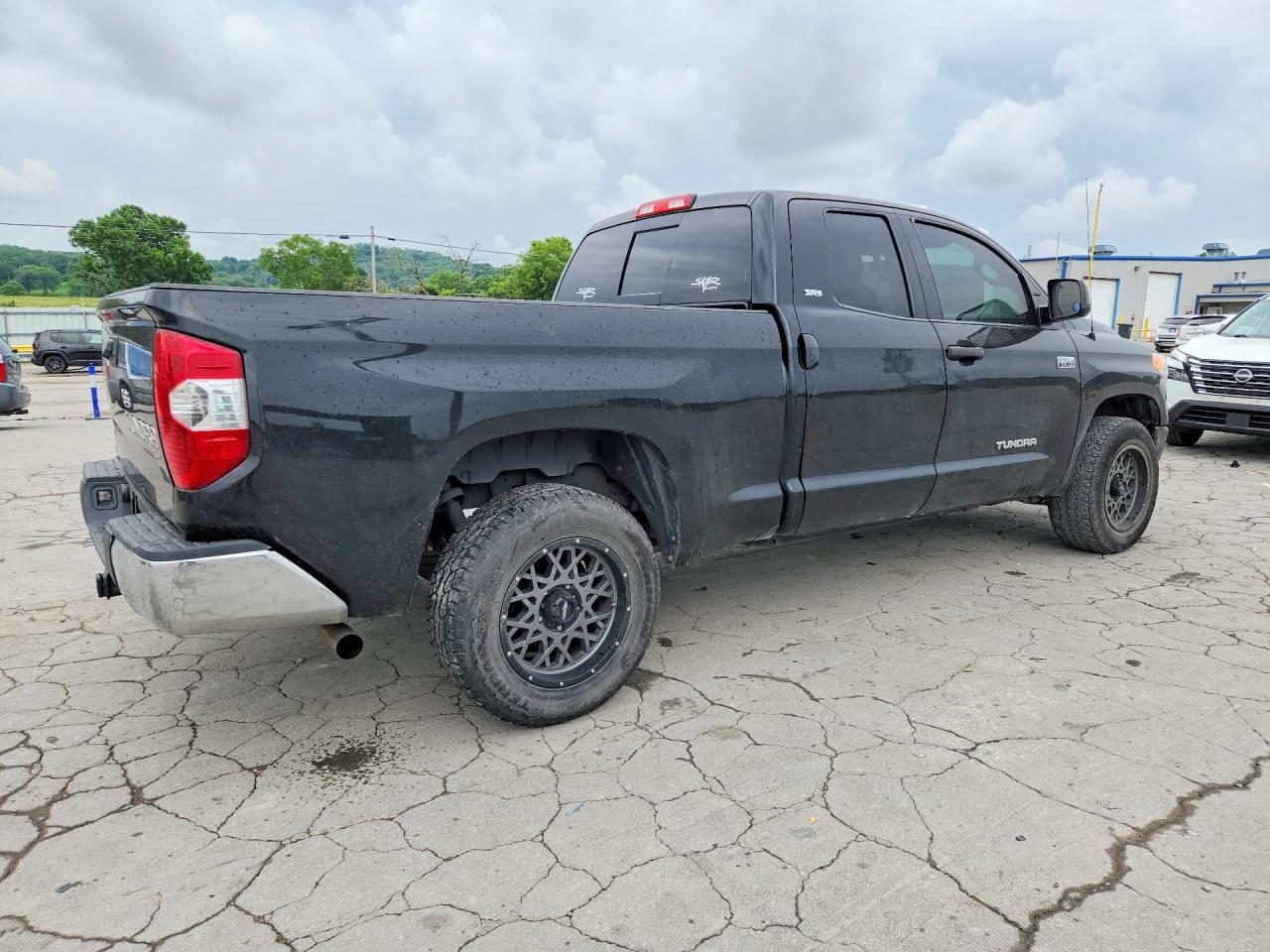 Toyota Tundra Sr5