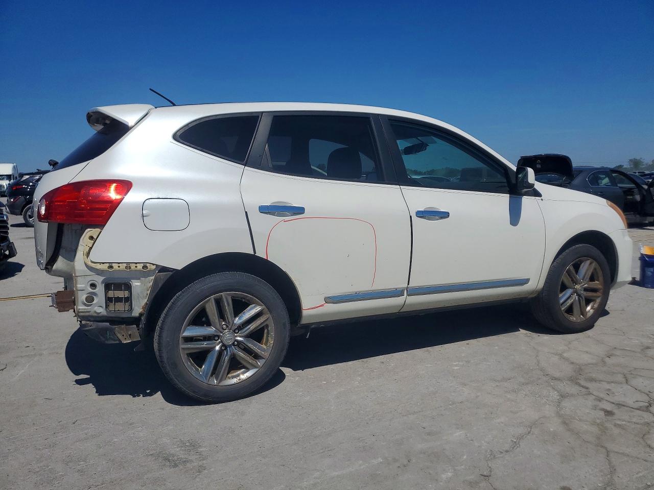 Nissan Rogue S