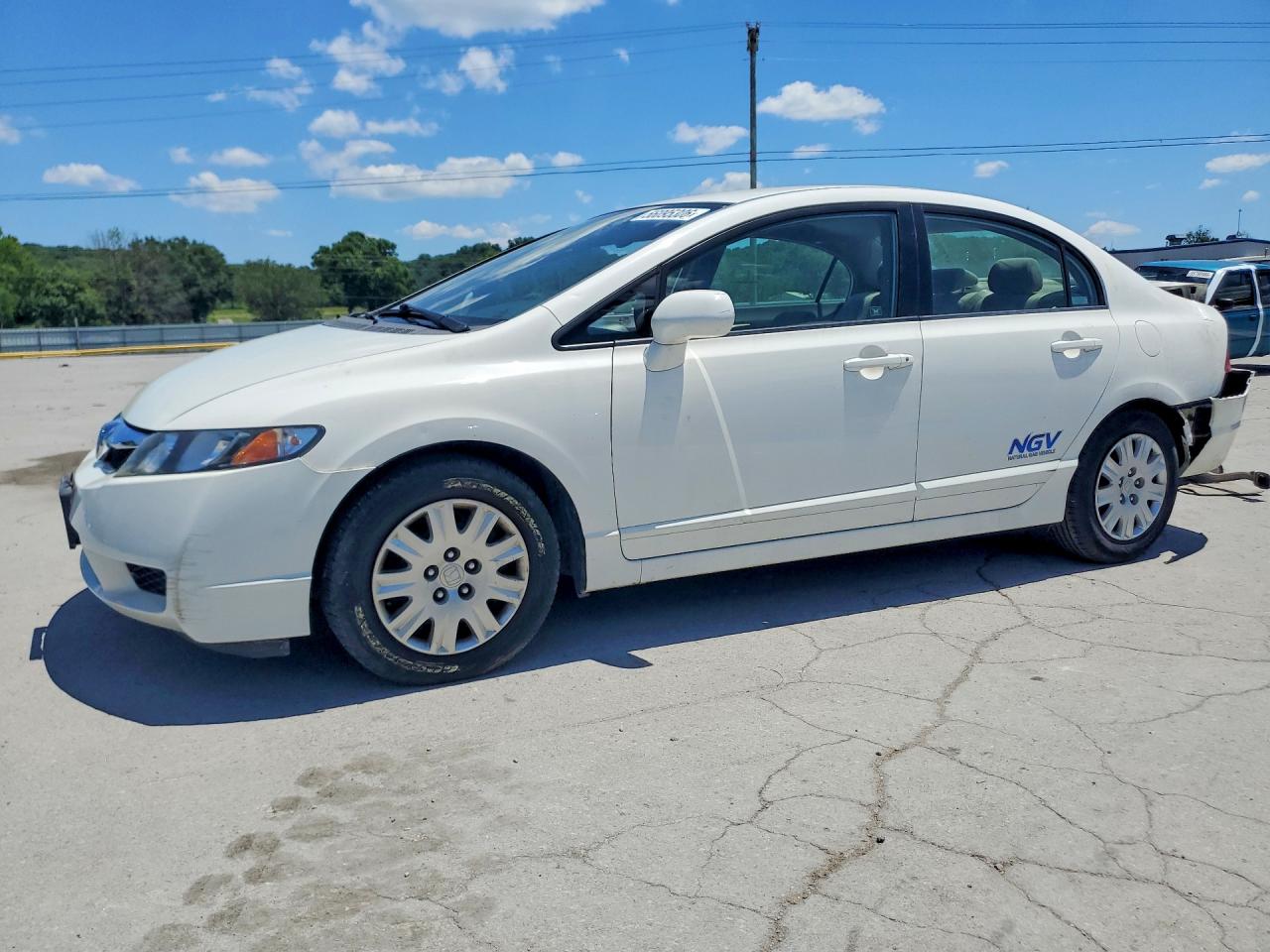 Salvage Honda Civic Image