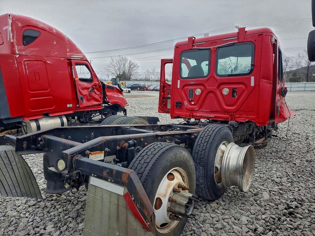 Freightliner Cascadia 125