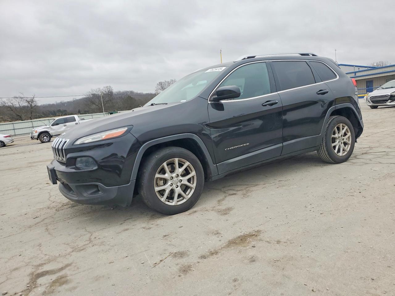 Salvage Jeep Grand Cherokee Image