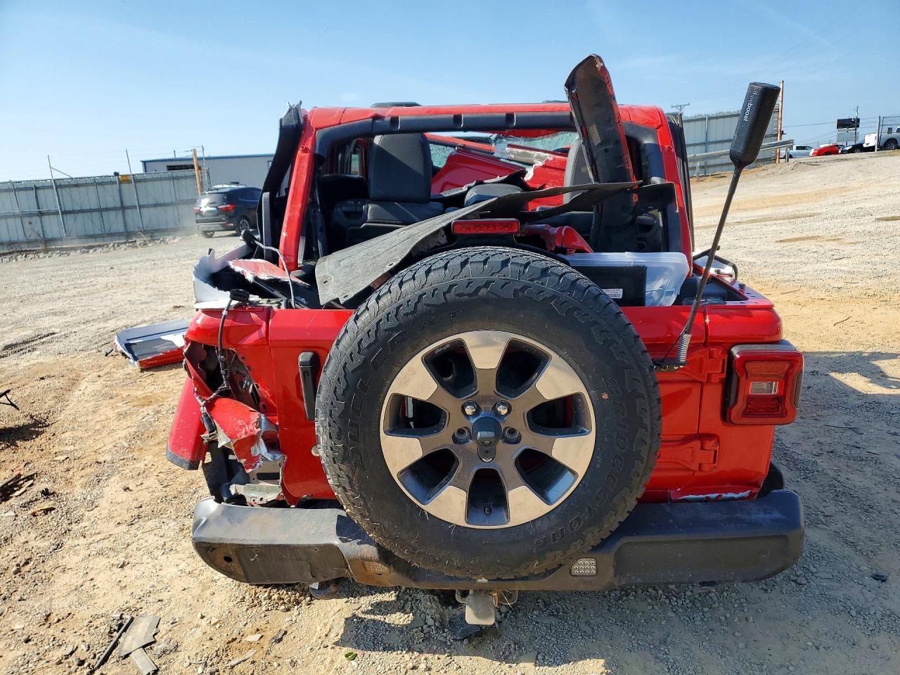 Jeep Wrangler Sahara