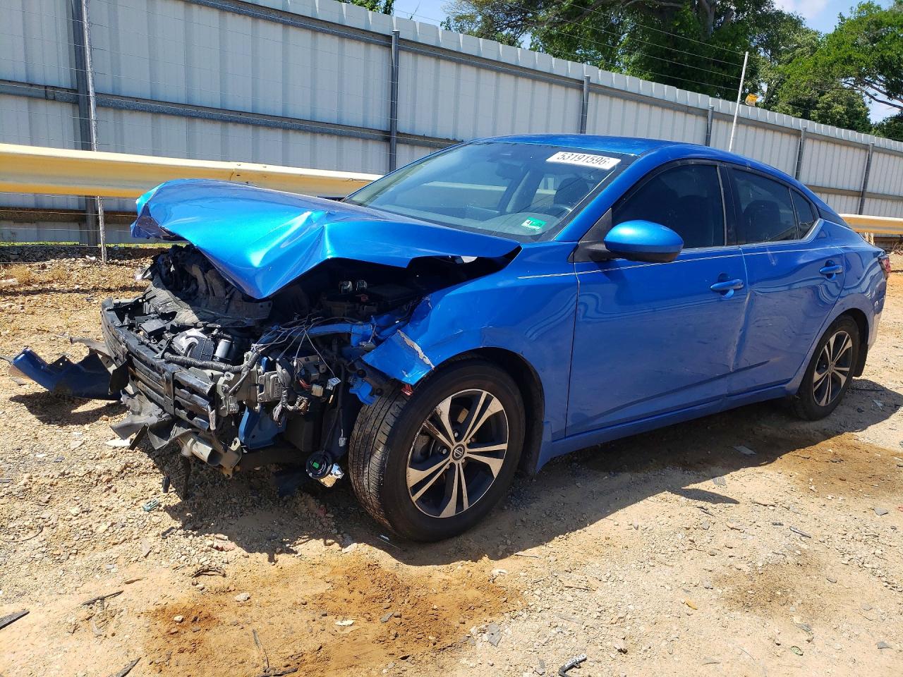 Salvage Nissan Sentra Image