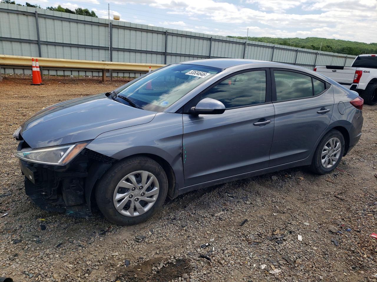 Salvage Hyundai ELANTRA Image