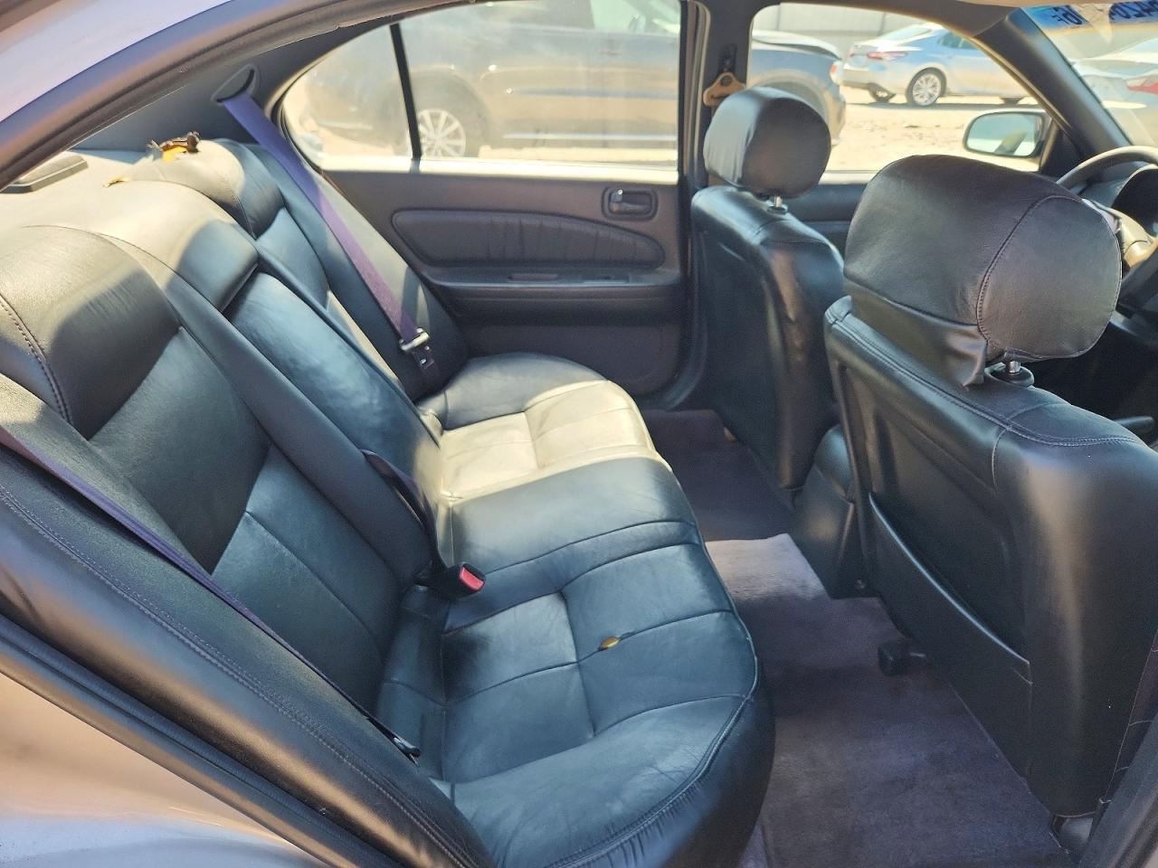 Nissan Maxima Gxe
