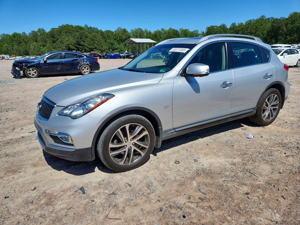 Salvage INFINITI Qx Image