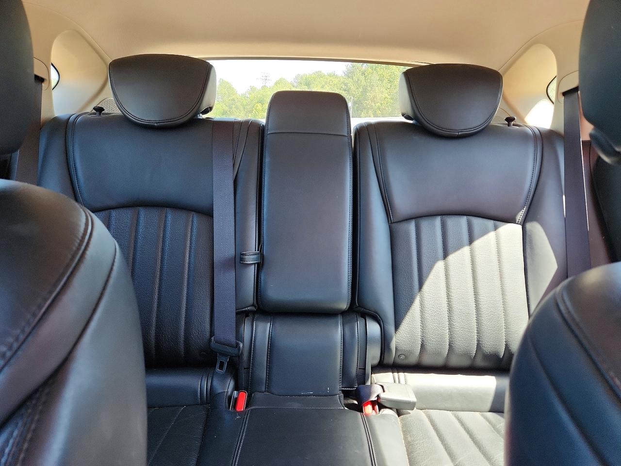 INFINITI Qx Base