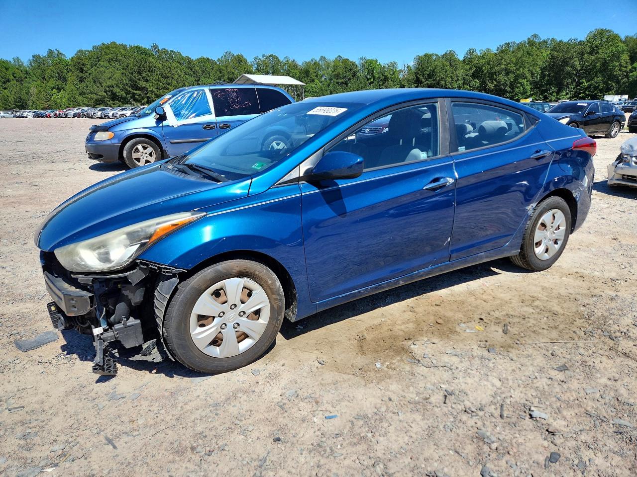 Salvage Hyundai ELANTRA Image