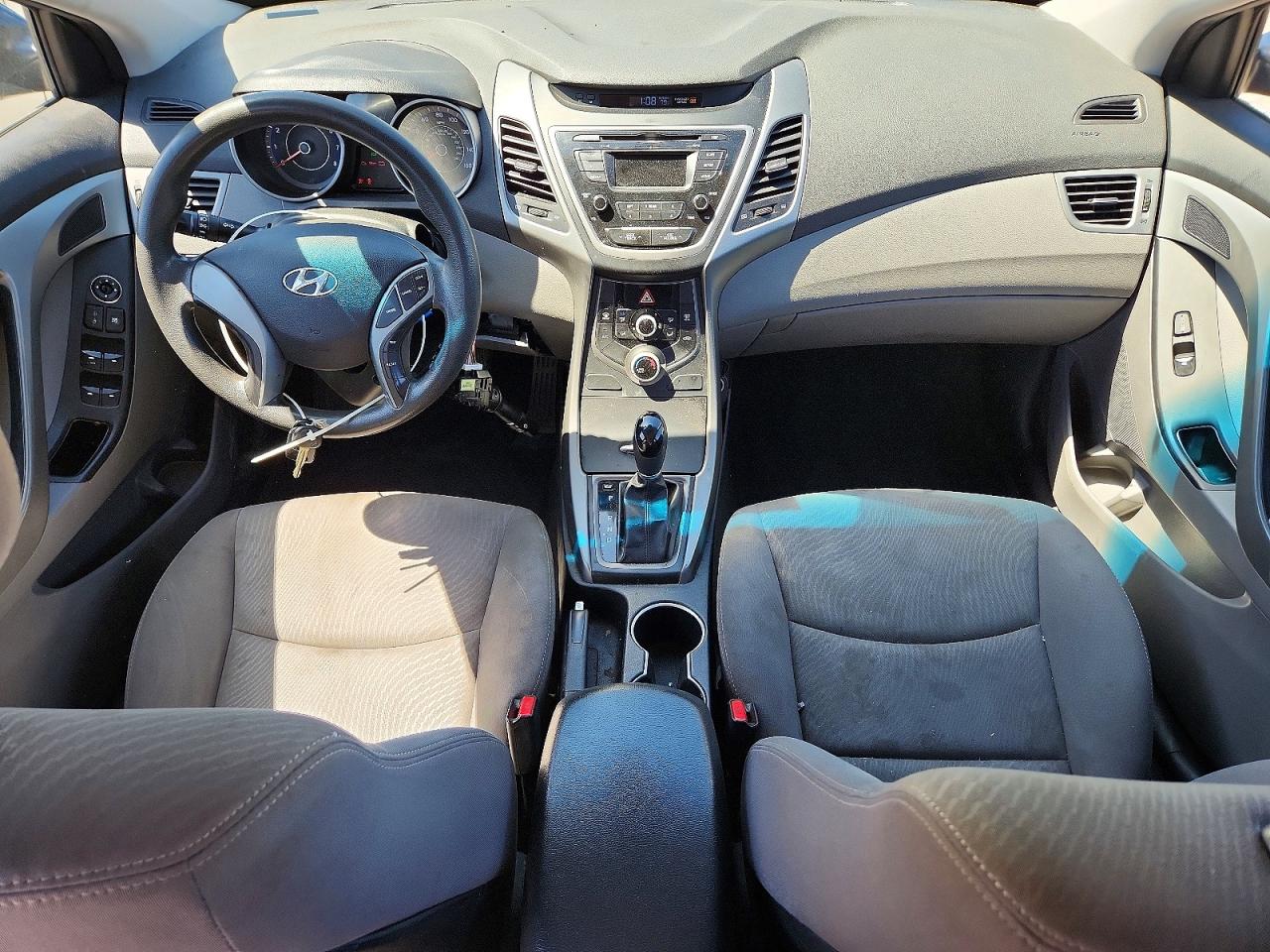 Hyundai ELANTRA Se