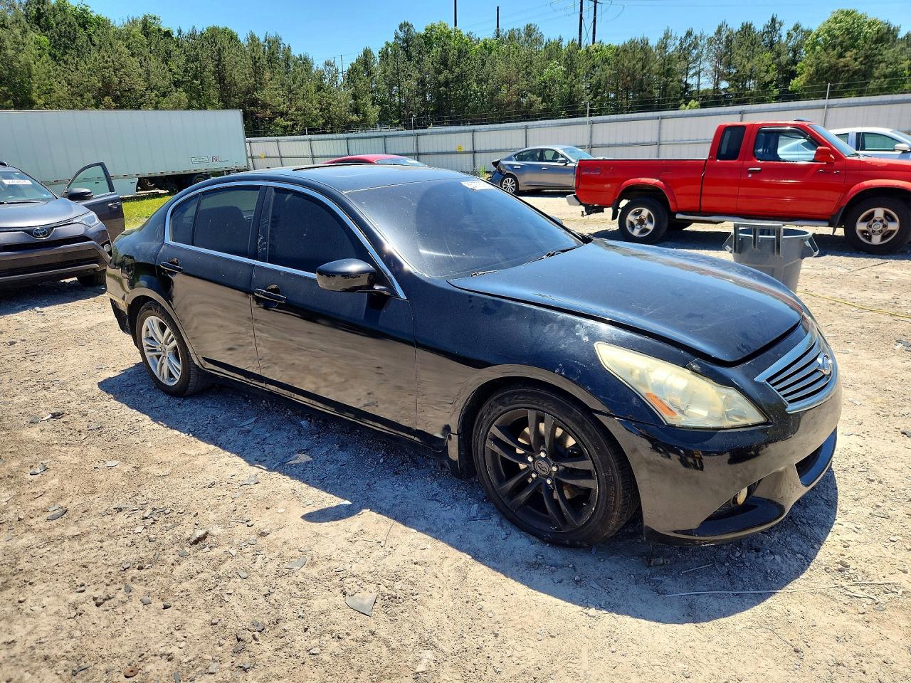 INFINITI G37 Journey