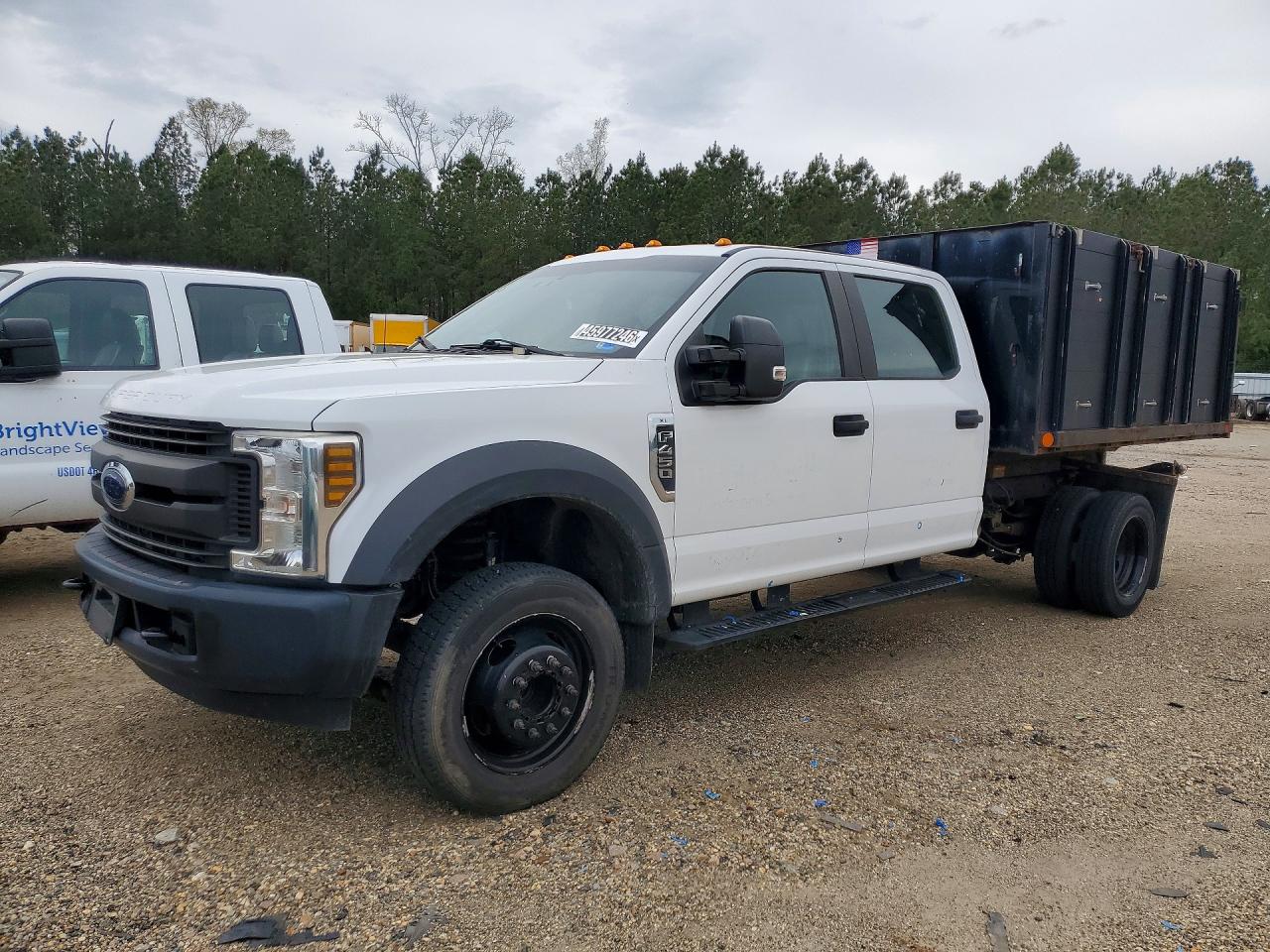 Salvage Ford F-450 Image