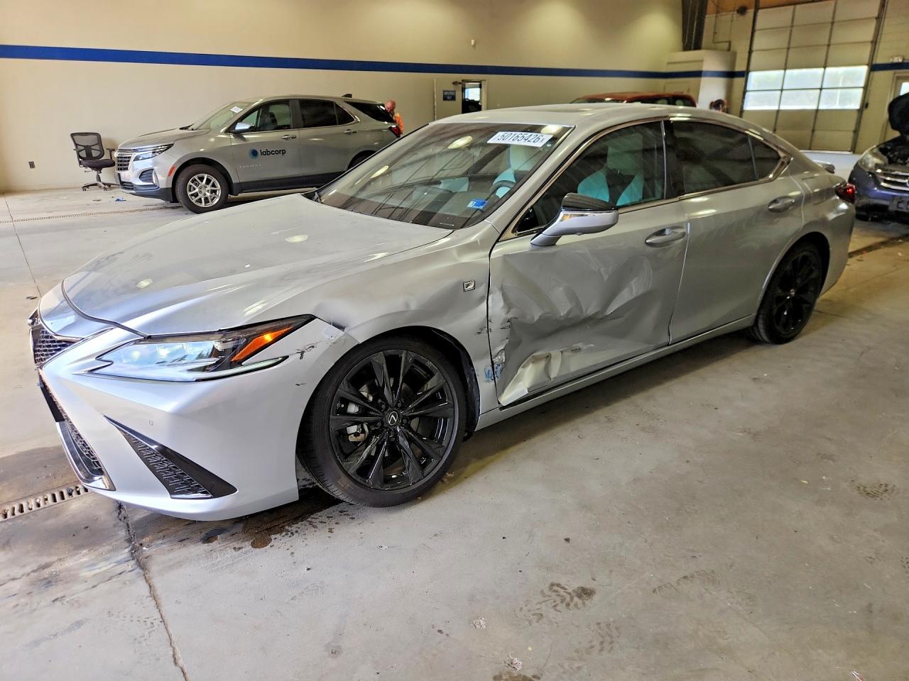 Salvage Lexus Es Image