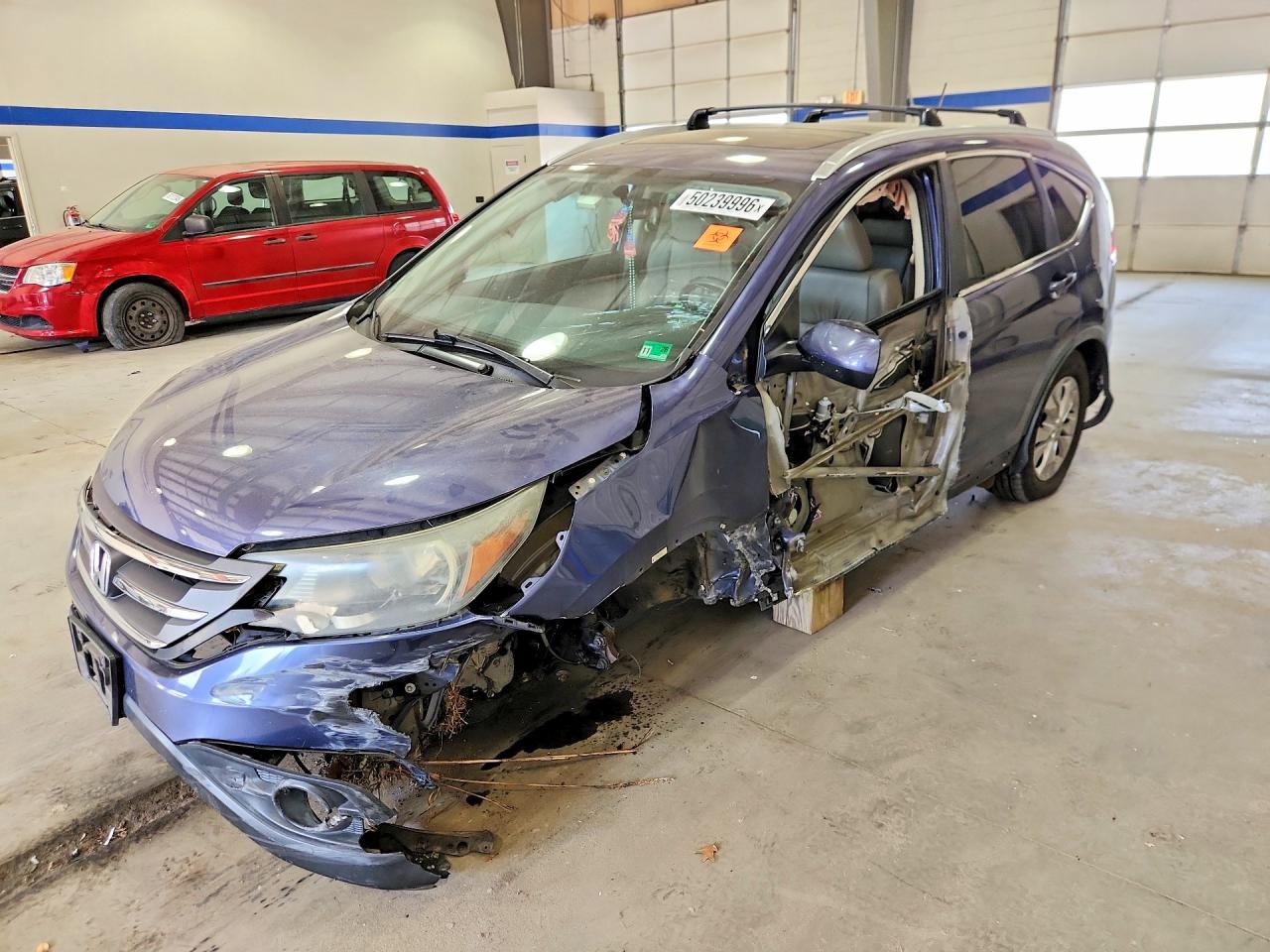 Salvage Honda Crv Image