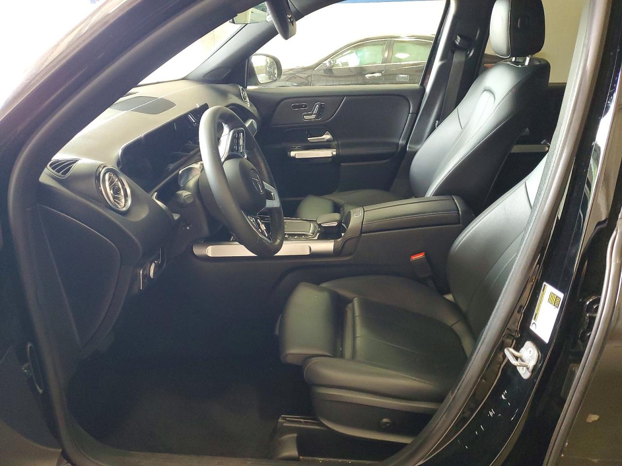 Mercedes-Benz GLB 250 4matic
