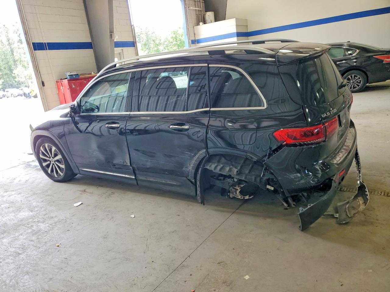 Mercedes-Benz GLB 250 4matic
