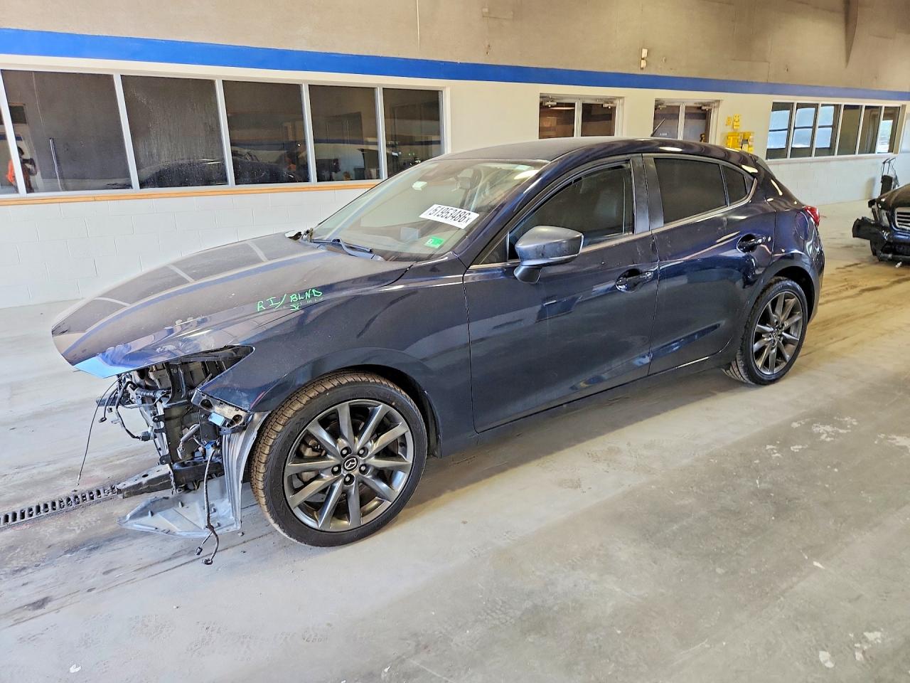 Salvage Mazda 3 Image