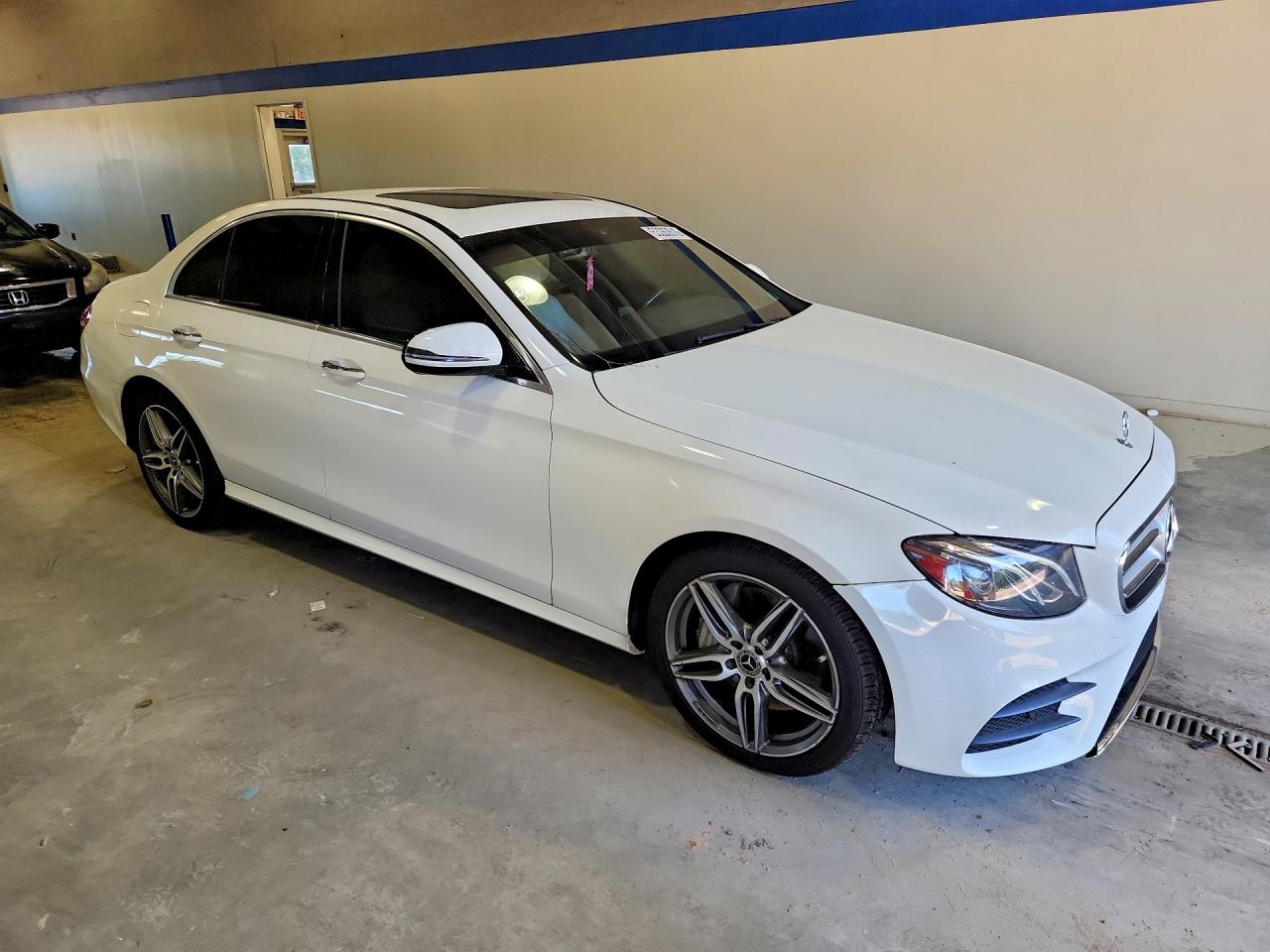 Mercedes-Benz E-Class 300 4matic