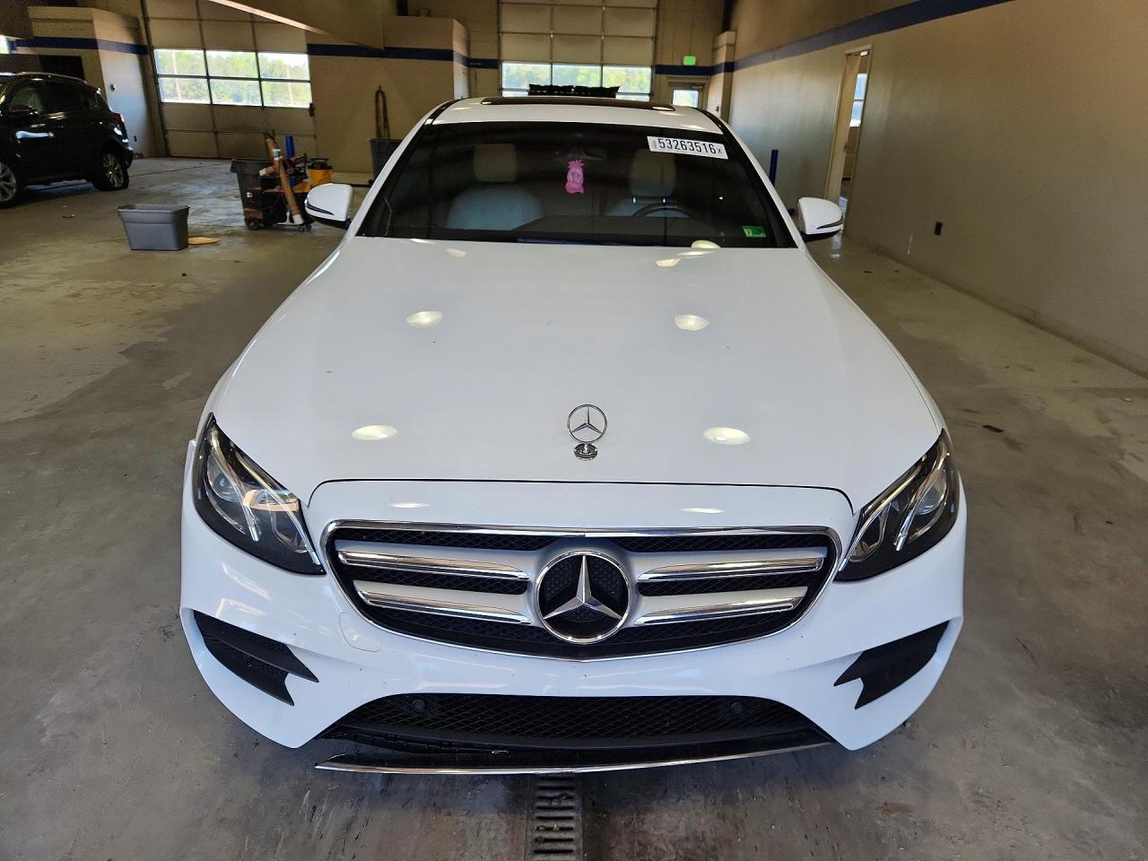 Mercedes-Benz E-Class 300 4matic