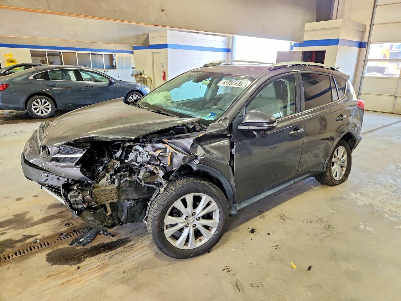 Salvage Toyota RAV4 Image