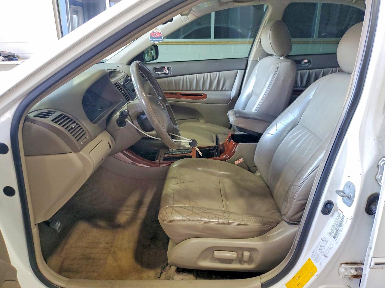 Toyota Camry Xle V6
