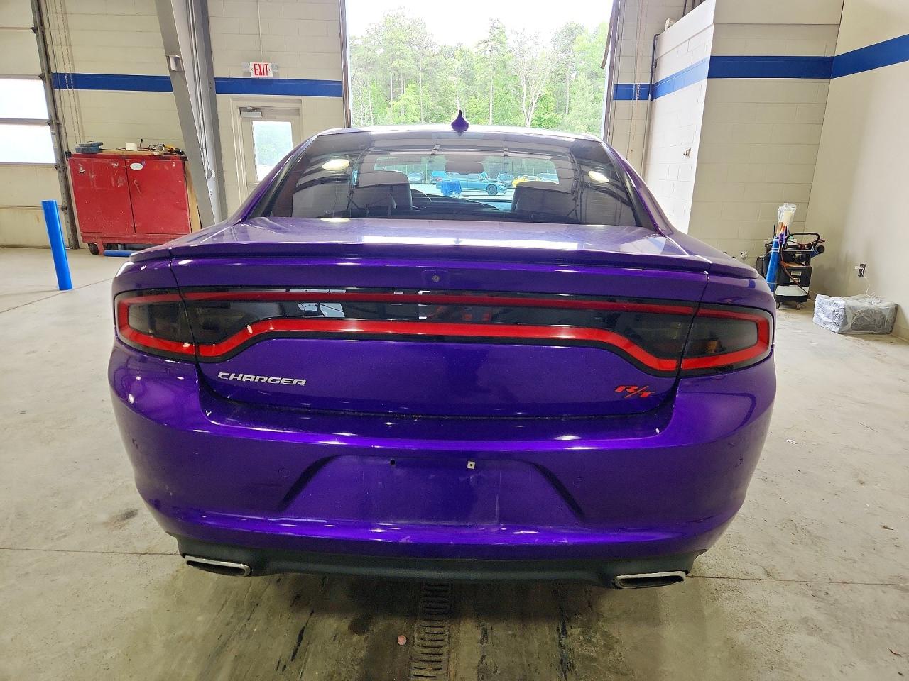 Dodge Charger R