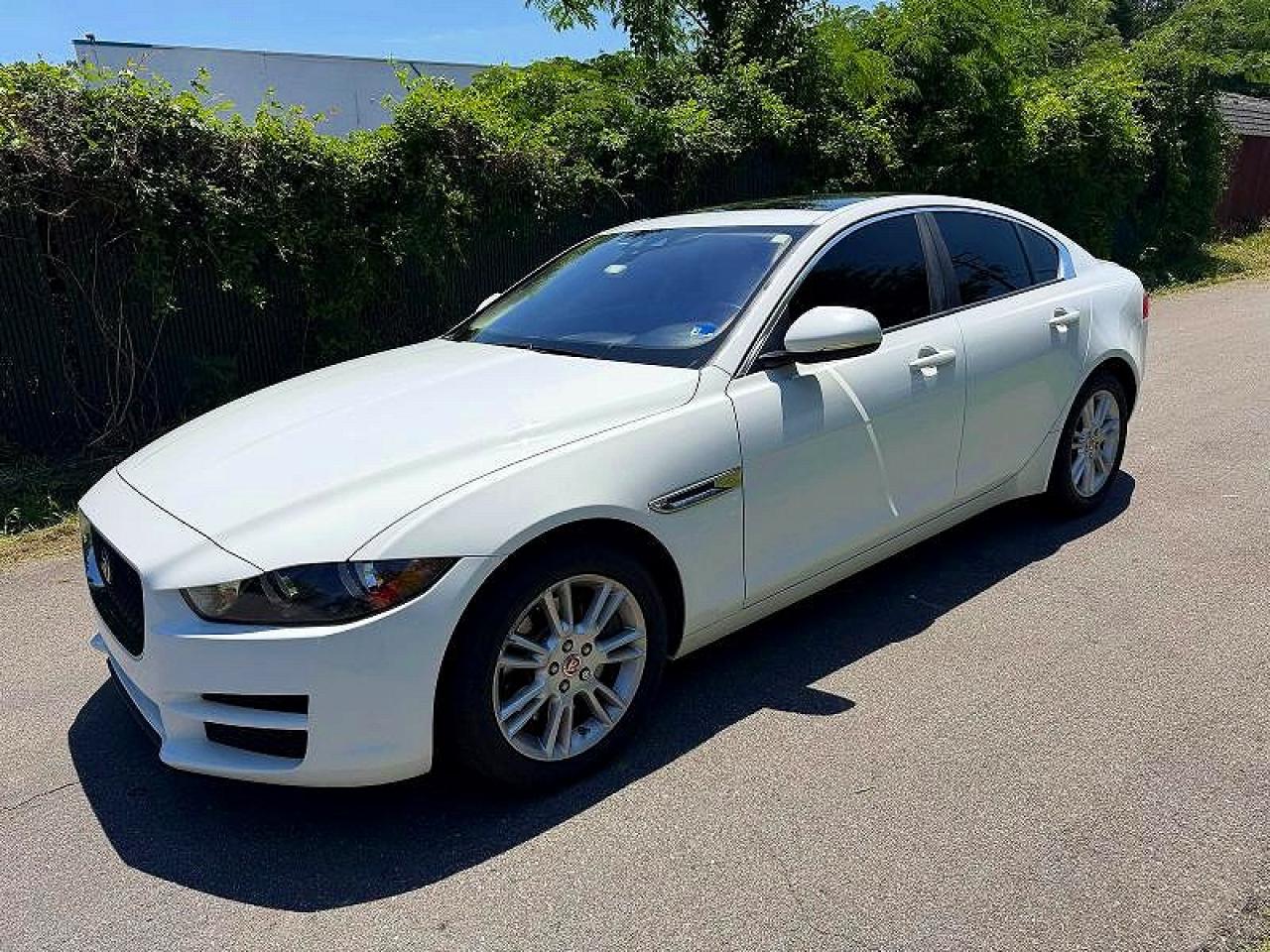 Jaguar XE Premium