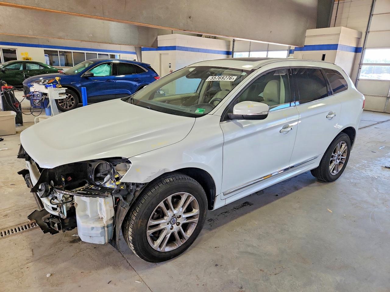 Salvage Volvo XC60 Image