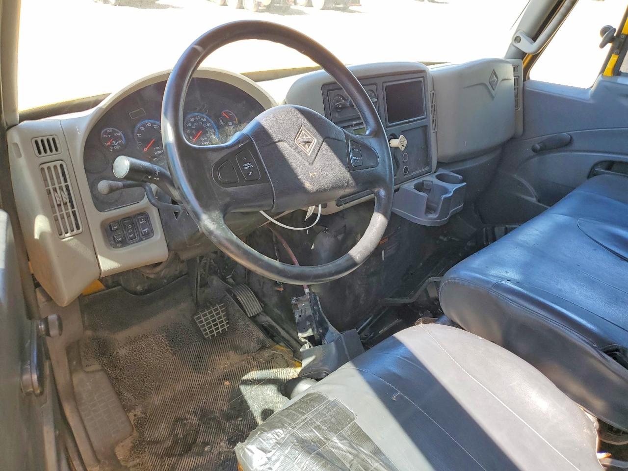 International 4300