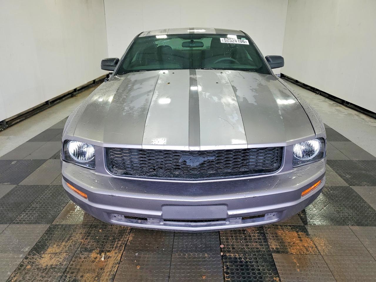 Ford Mustang V6 Coupe