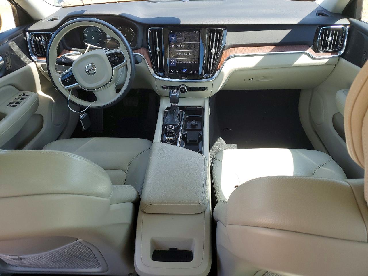 Volvo S60 T5 Momentum