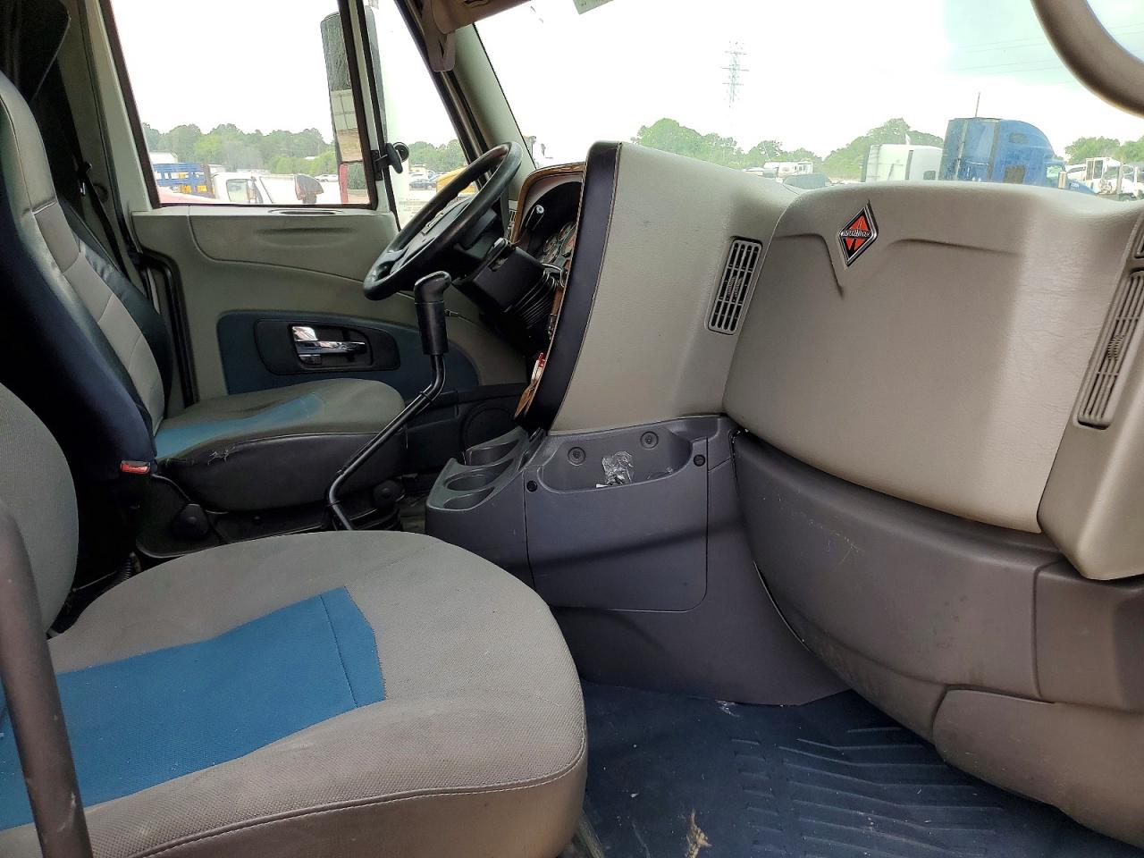 International Prostar Premium